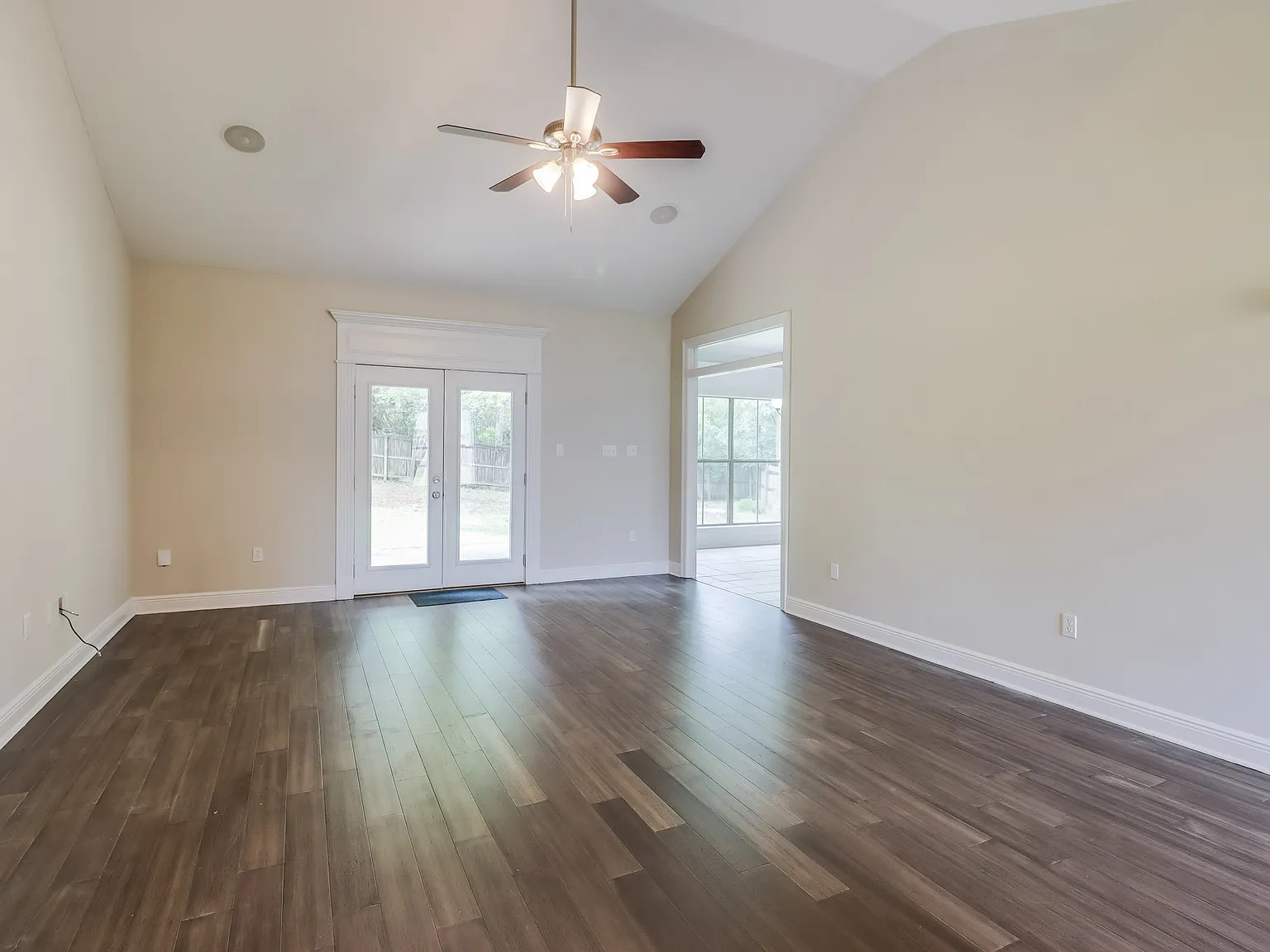 15033 South White Swan Drive - 1 — Photo 4