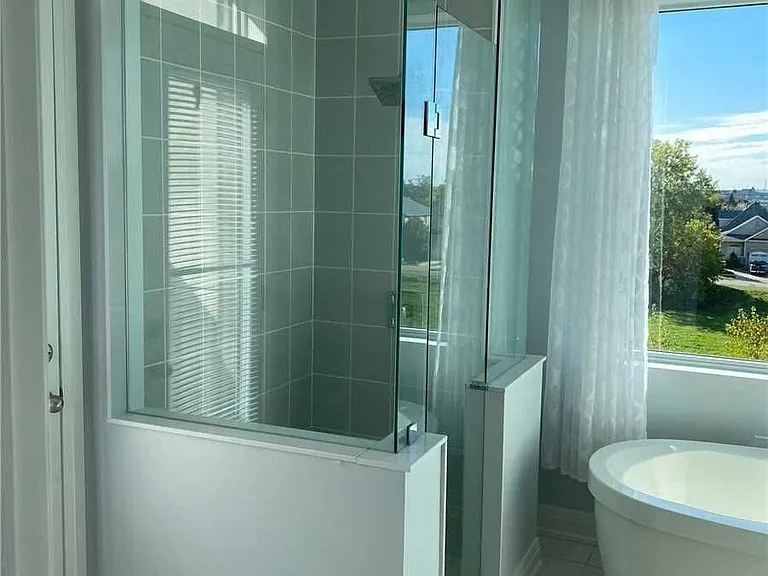 8 McClarys Way — Photo 17