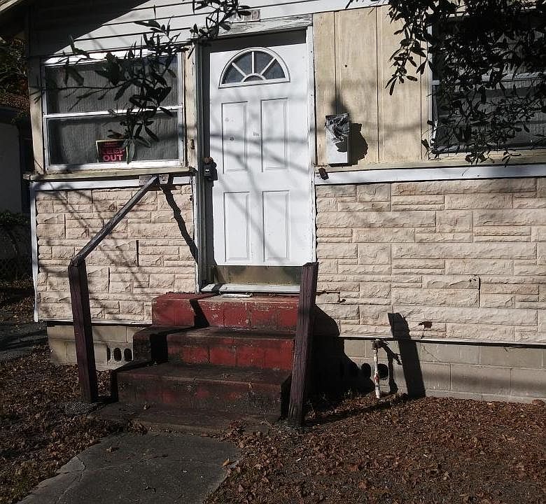 1st image of 1559 W 21st St