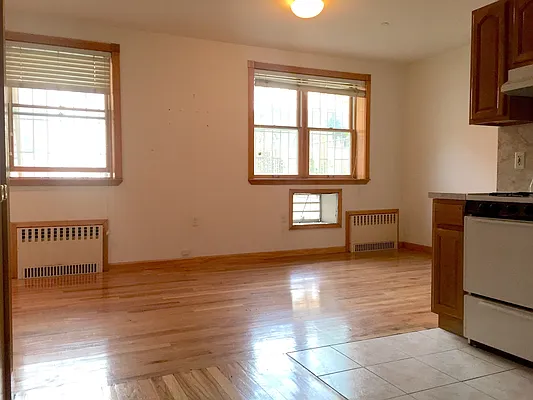 Rented by Capri Jet Realty Corp | media 3