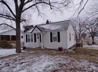 712 S 3rd St, Owensville, MO 65066