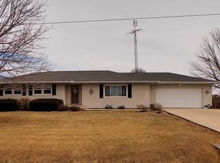 29876 N 700 East Rd, Cornell, IL 61319