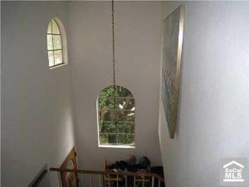 2nd image of 20 Vittoria St