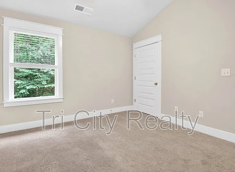 6230 Gordon Rd — Photo 64