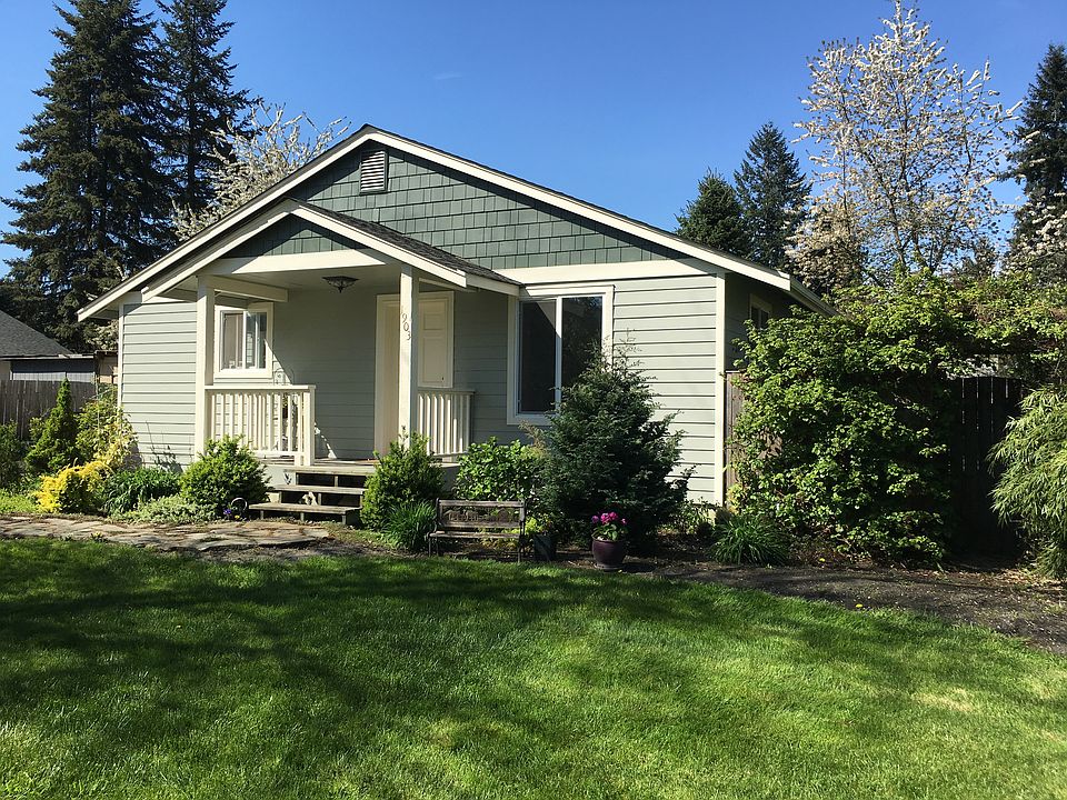 1st image of 1903 Fairview St NE