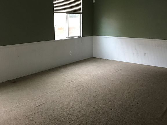 Additional Living Room