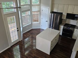 47637 Weatherburn Ter, Sterling, VA 20165