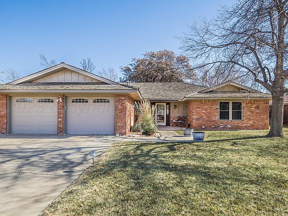 2nd image of 2740 Beech Ln