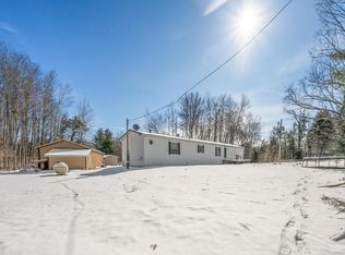 22132 15th Ave, Sears, MI 49679