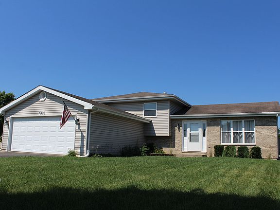 2nd image of 883 Cottonwood Dr