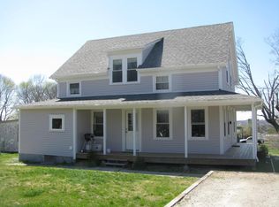 31 Evans Ave, Tiverton, RI 02878
