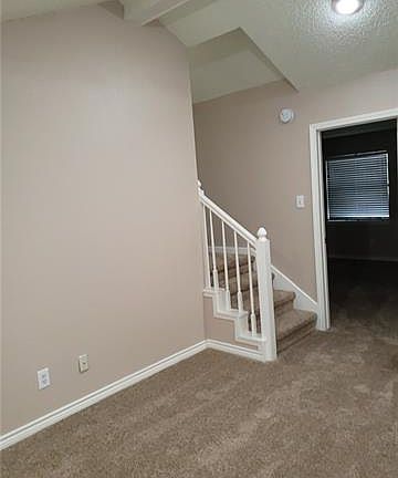 4th image of 4022 Chapel Park Dr
