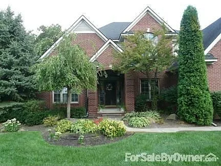 9521 Spruce Run photo 1