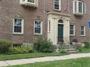 37 Rowsley St APT 1, Bridgeport, CT 06605