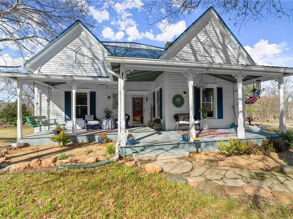 6558 Old Gillsville Rd, Gillsville, GA 30543