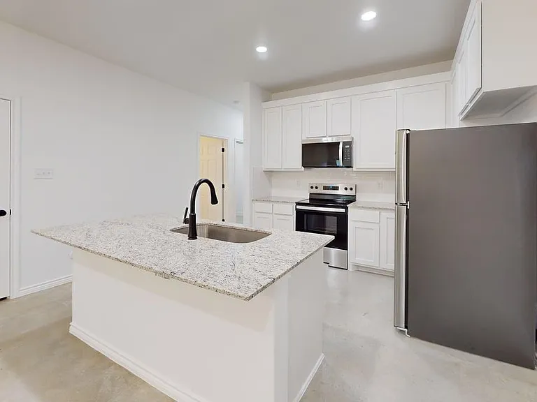 209 Elbert Ln #B — Photo 9