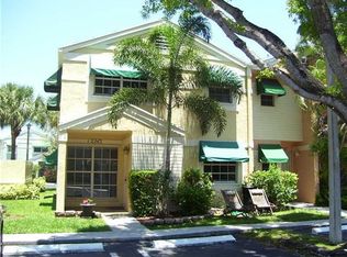 12243 SW 52nd Pl, Cooper City, FL 33330