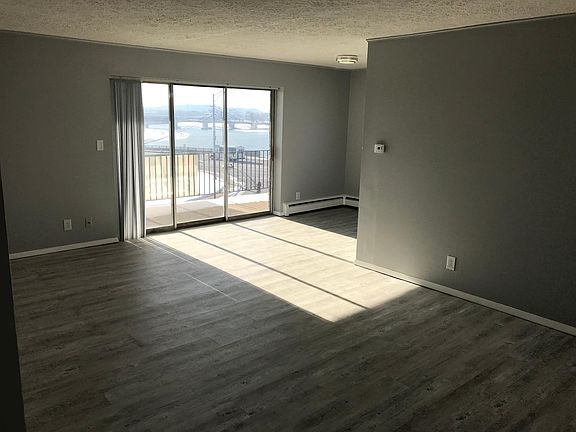 5th image of 727 W Riverview Ave APT 401