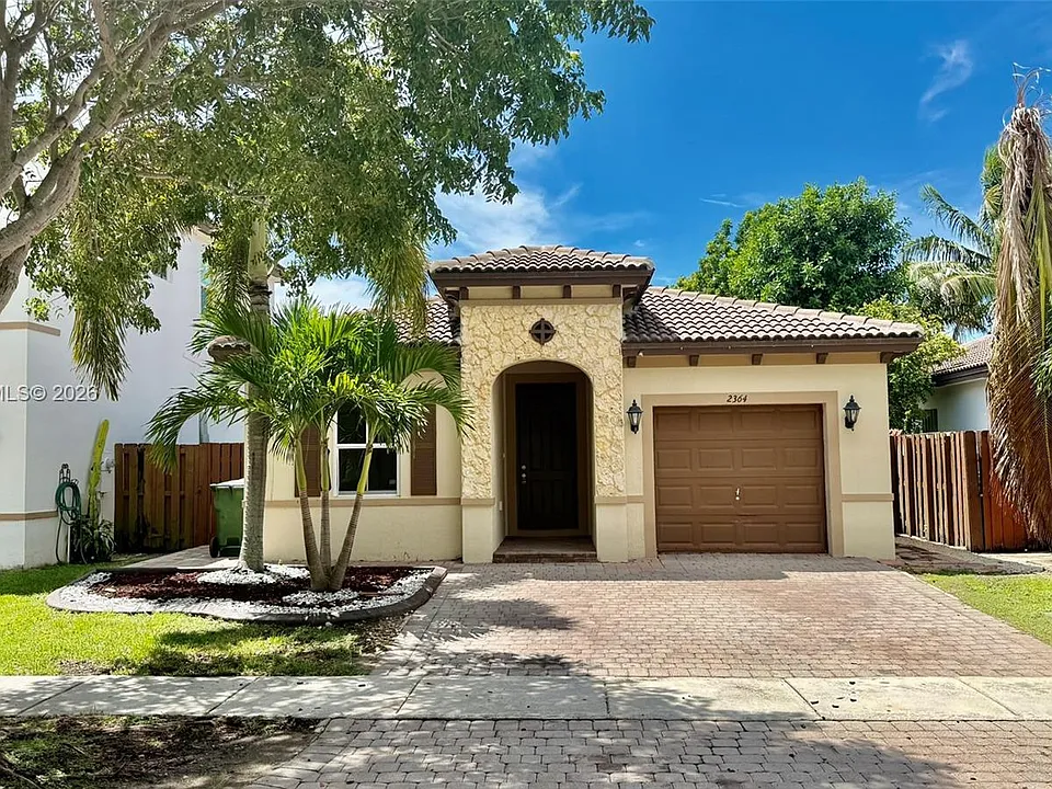 2364 NE 4th St