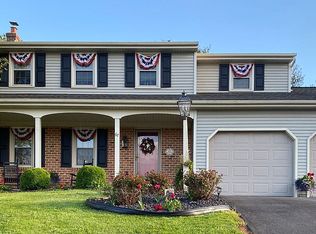 67 E Mohler Church Rd, Ephrata, PA 17522