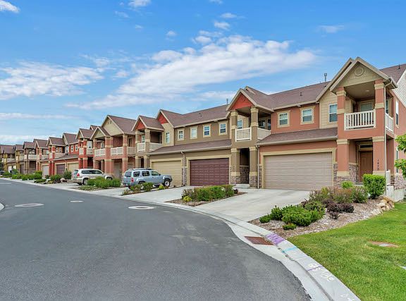 4th image of 1494 N Venetian Way