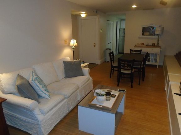 5th image of 315 N Senate Ave APT A