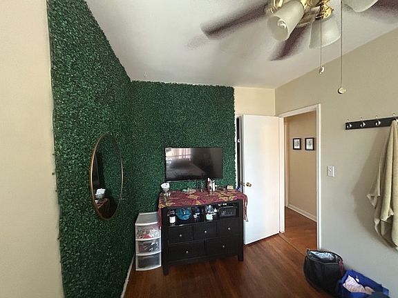 5th image of 4821 40th St APT 2A