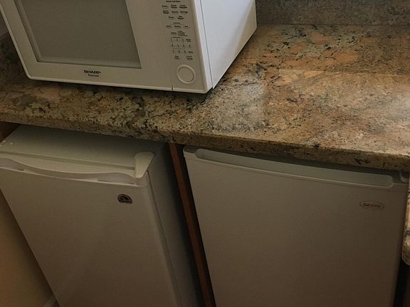 5th image of 657 Torwood Ln