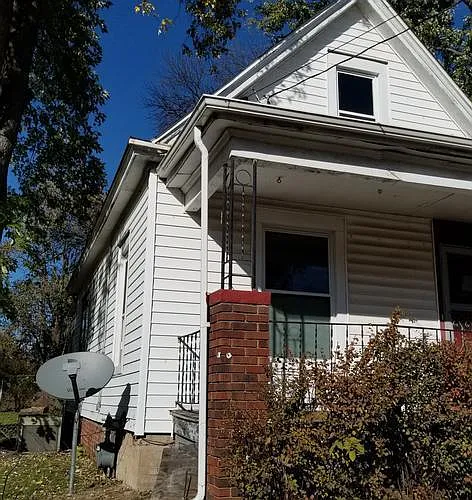 803 W Macqueen Ave photo 1