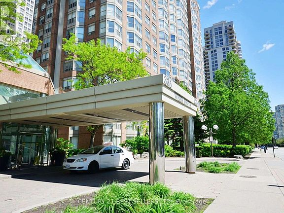3rd image of 325 Webb Dr #1704