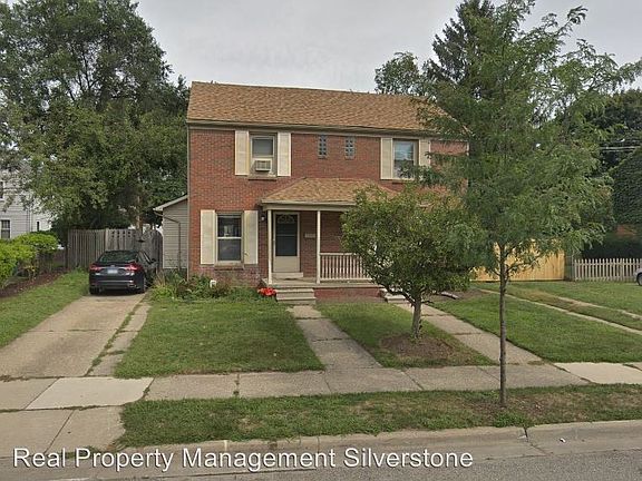 2nd image of 1517 E 4th St