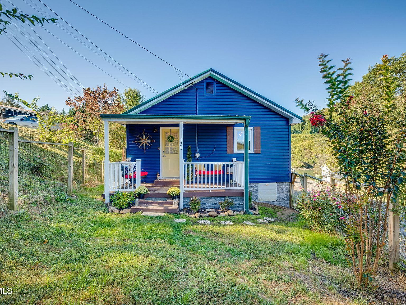 Step Inside the Most Colorful Cottage on the Connecticut Coast, image size:1536x1152