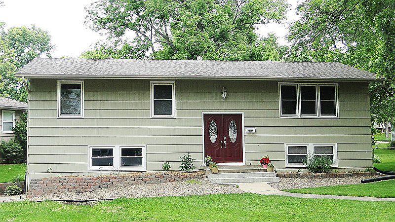 Sits beautifully on a large corner lot
						:
						A home to be proud of! Enjoy the large corner landscaped lot!