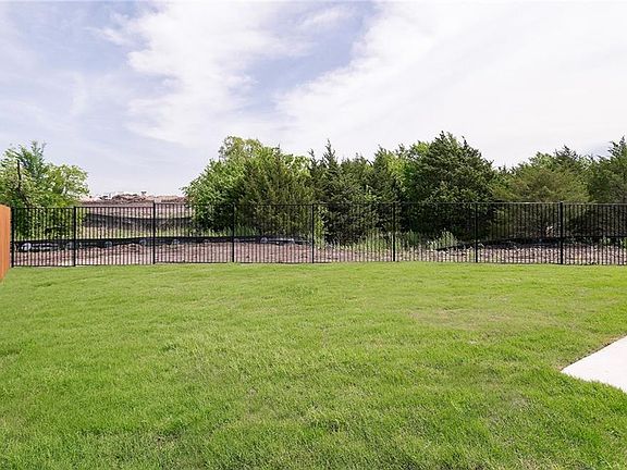 3rd image of 202 Waxberry Dr