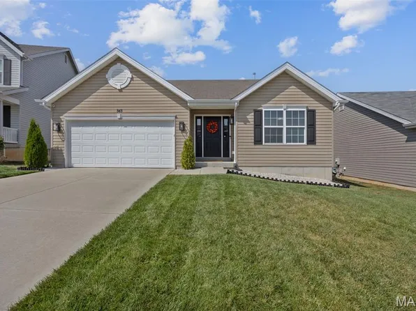 343 Rock Ridge Rd, Wentzville, MO 63385