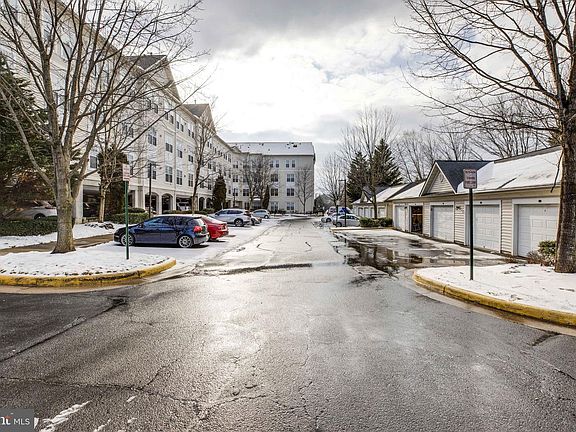 4th image of 3851 Aristotle Ct #1206