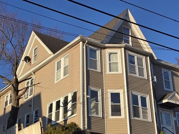 88 Vane St, Revere, MA 02151