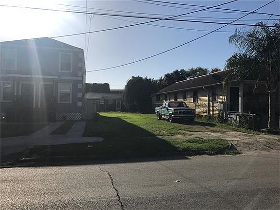 3rd image of 1674 N Miro St