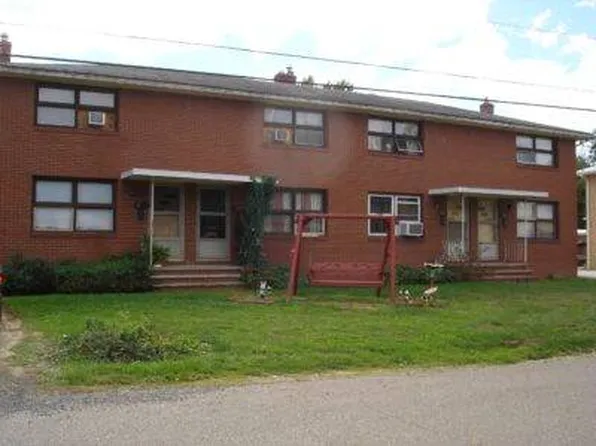 200 Clara Ct, Louisville, OH 44641