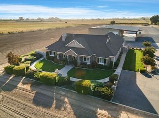 9991 Cleveland Ave, Oakdale, CA 95361