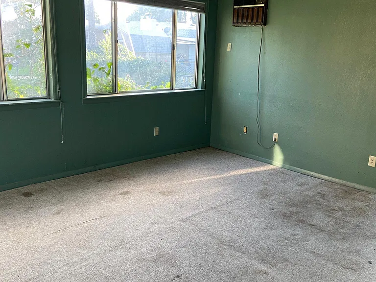 31 Gardner Dr — Photo 13
