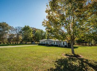 8951 W Ratliff Rd, Spencer, IN 47460