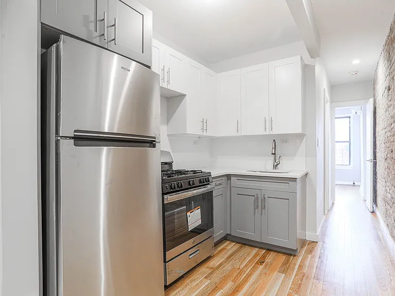 2349 Pacific St #3L — Photo 2