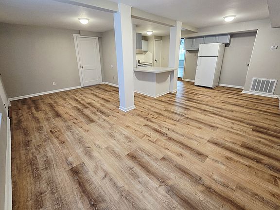 5th image of 2307 Elm Ave #2307