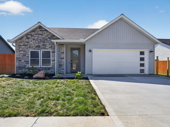 2110 Aruba Dr, Bedford, IN 47421