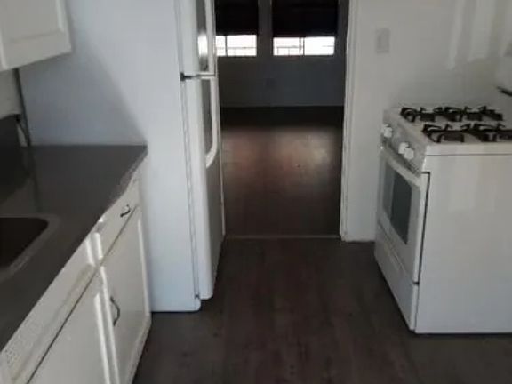 2nd image of 1130 11th Ave APT 10
