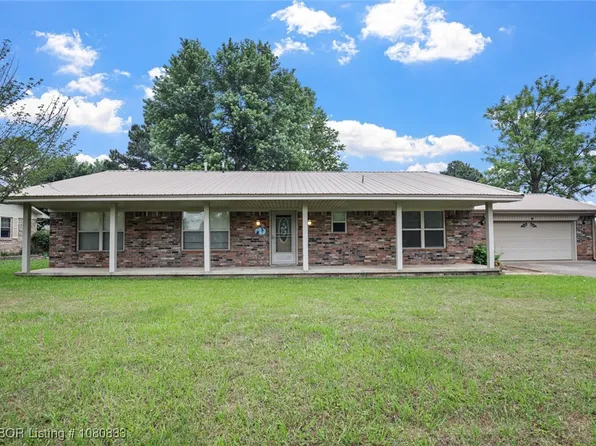 102 Fern Dr, Poteau, OK 74953