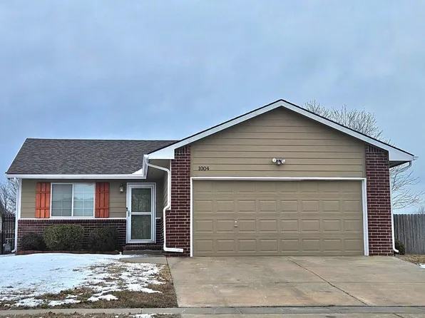 1004 N Spring Wood St, Goddard, KS 67052