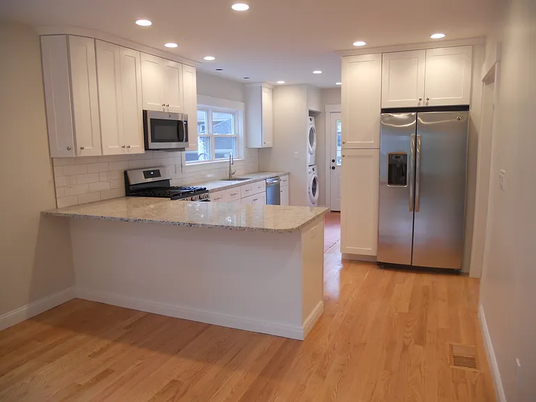 160 Weston St #1 — Photo 9