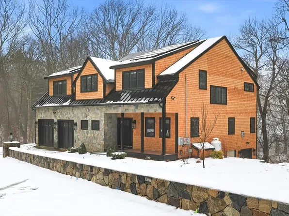 22 Kruger Rd, Hopkinton, MA 01748